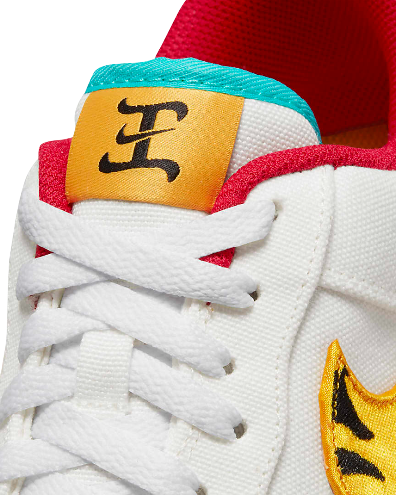 Nike shoes tongue view